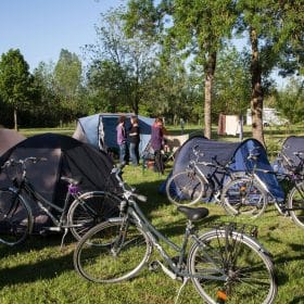 Vélos au camping 